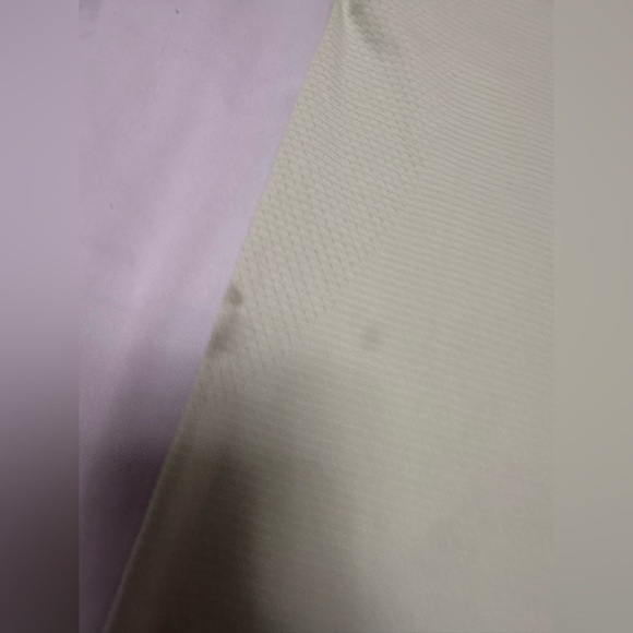 Lululemon Swiftly Tech Long Sleeve (Breeze) *StainedRelaxed Fit - Picture 8 of 10